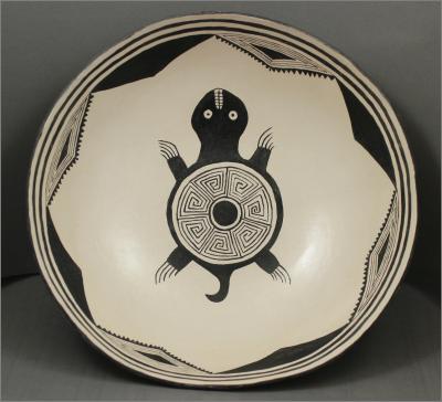 Turtle Bowl - Mimbre Design